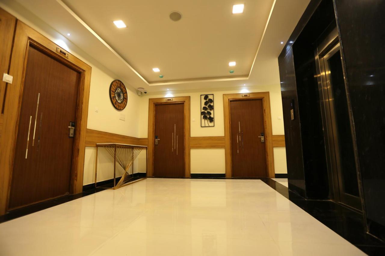 Mehar Inn Hotel กาไรก์กูดี ภายนอก รูปภาพ