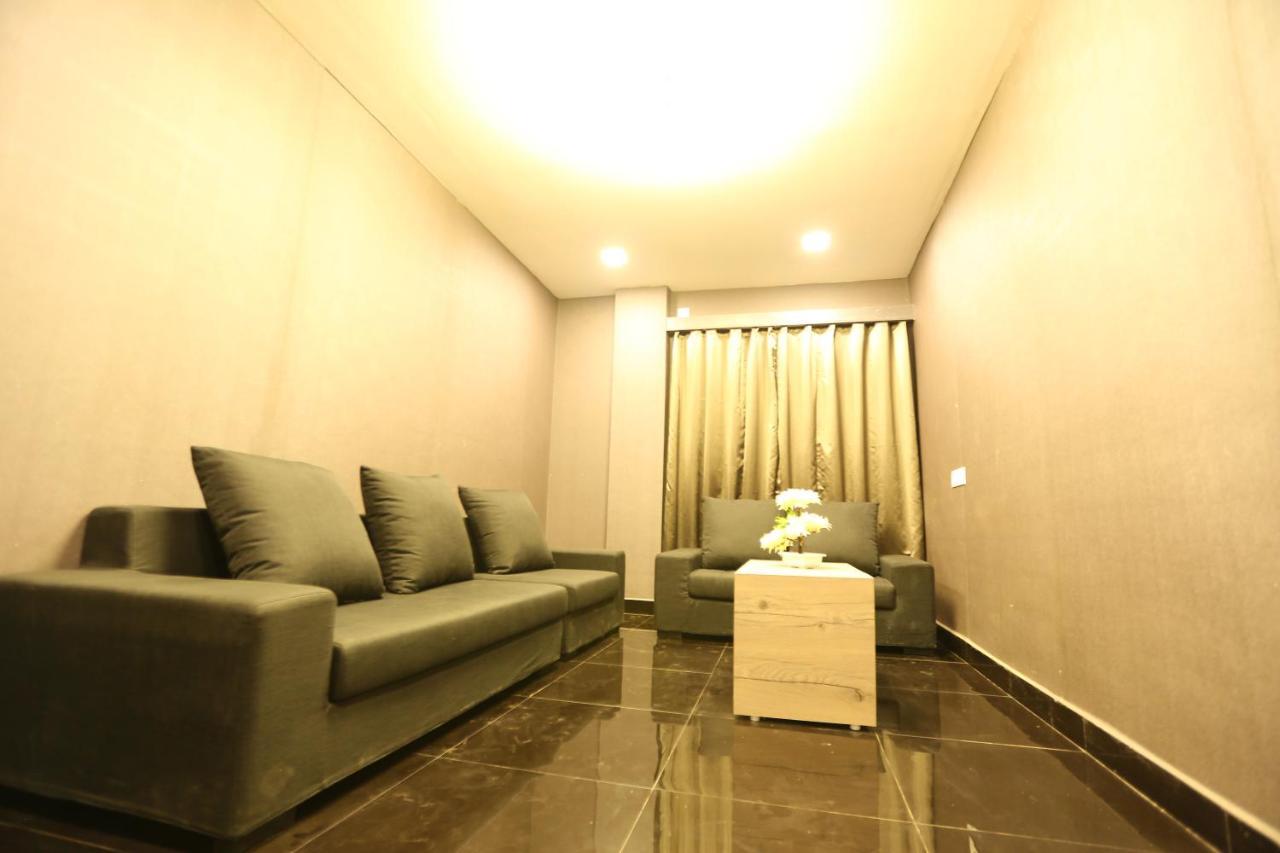 Mehar Inn Hotel กาไรก์กูดี ภายนอก รูปภาพ